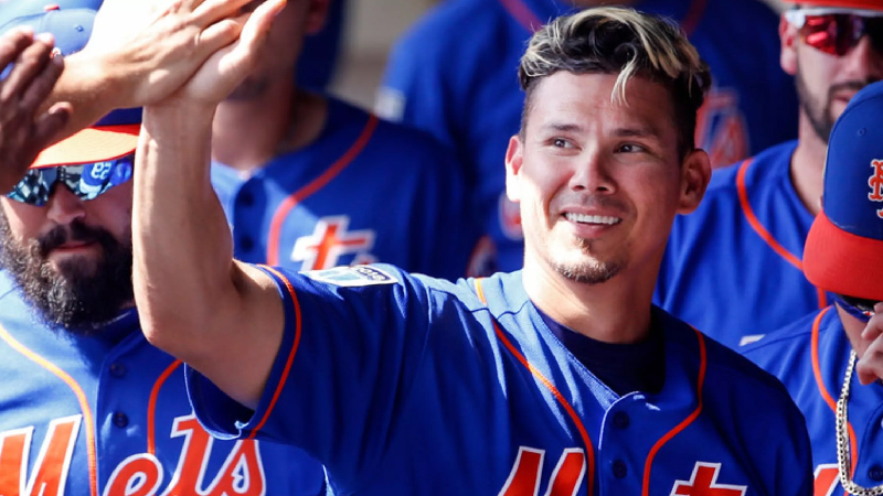 The Mets' catching problem is real, and it goes beyond hitting