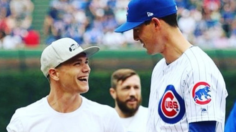 MMA Fighter Refuses to Wear a Cubs hat at Wrigley because he's a Mets fan