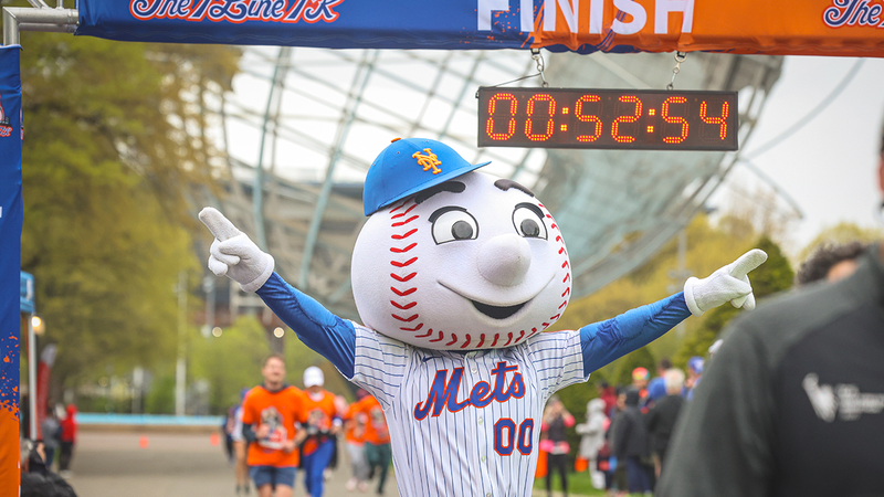 Mr. Met Set a New World Record