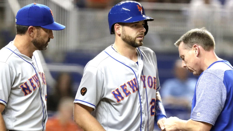 Kevin Plawecki's hand is broken, but the Mets still don't have to panic at catcher